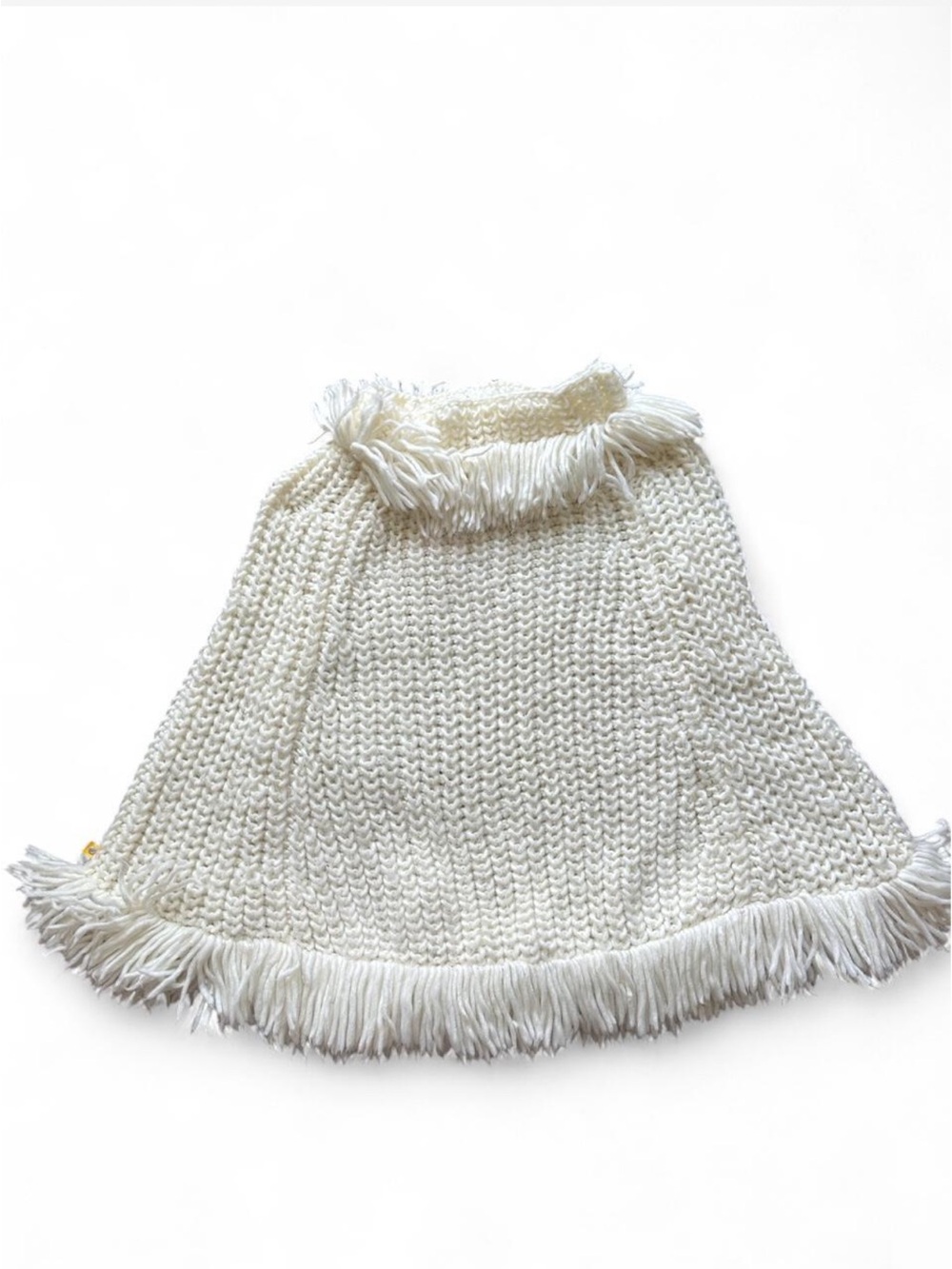 Peace of Cake vintage Y2K white knit poncho with fringe #fairycore #cottagecore